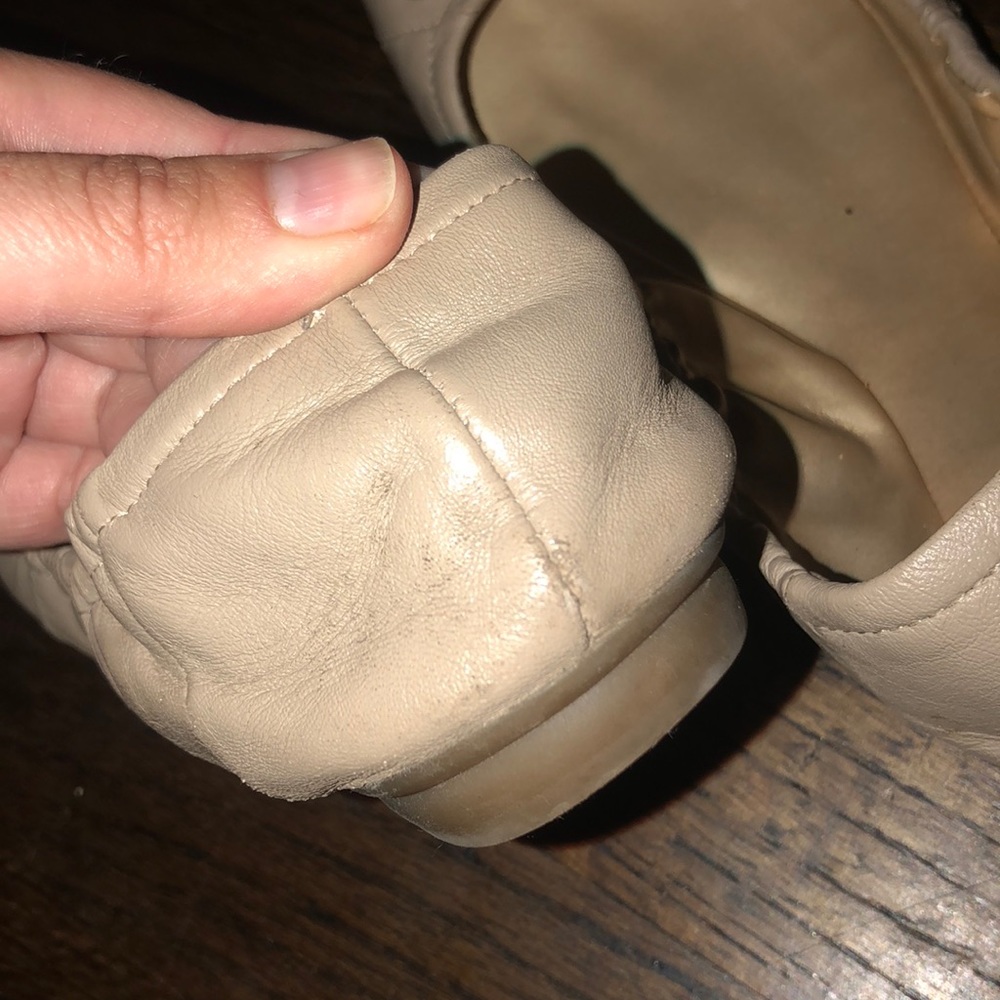 Tan & gold Tahari flats - Picture 7 of 13